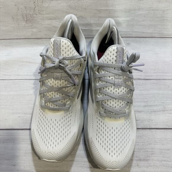 Brooks Shoes Womens 10.5B White Anthem 5 Running Low Sneakers 1203651B174 - Picture 5 of 9